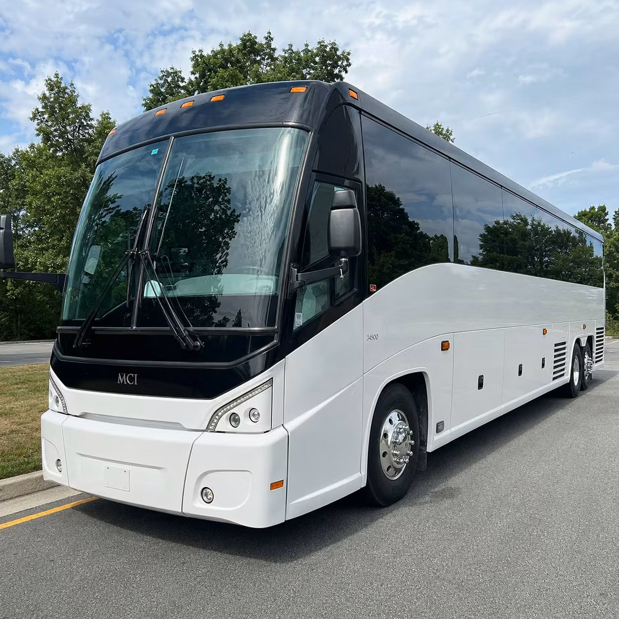 we make dod compliant charter bus rentals in chula vista easy to book